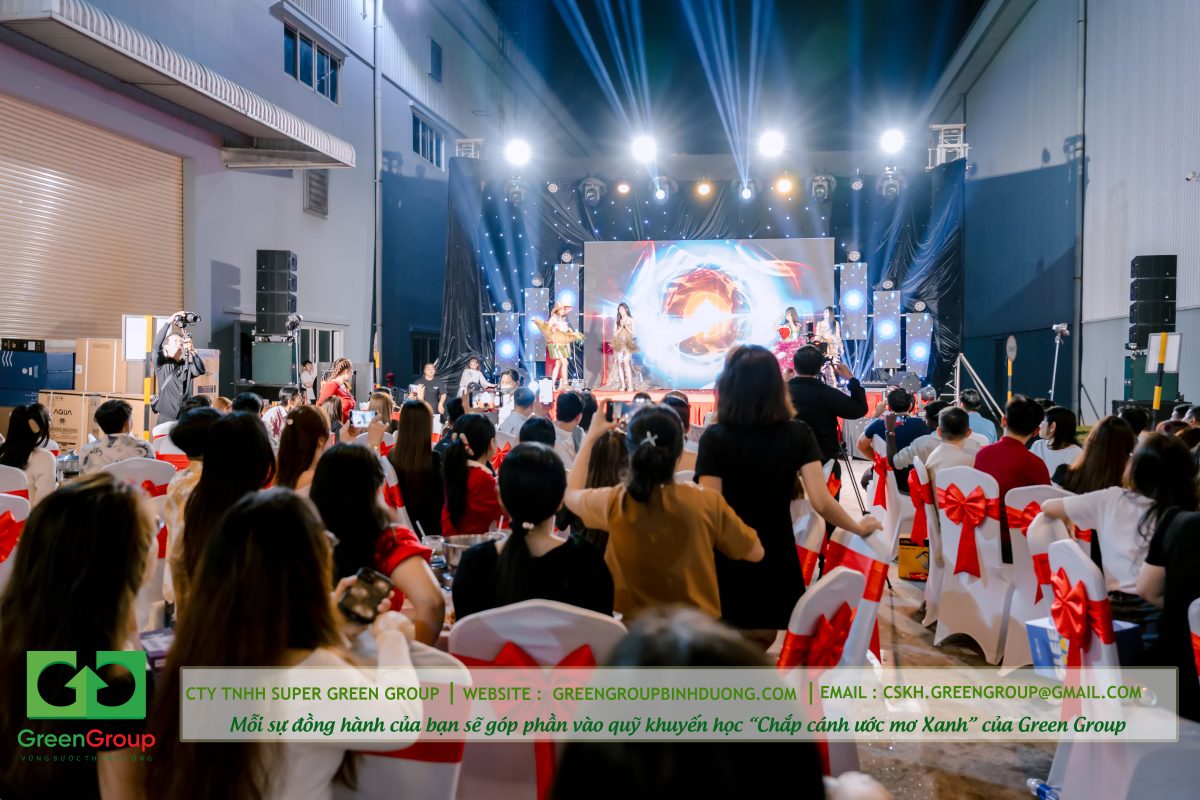 tiết mục văn nghệ của nhân viên