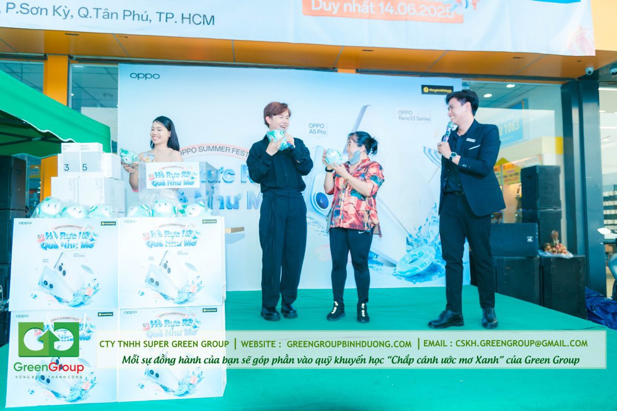 giao lưu với khách mời